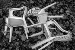 Three-Chairs16029f71fe2cccdb4938.jpg
