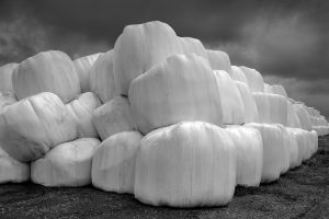 Wrapped-Hay-Bales-and-Storm-Clouds_Mohler_Oregon_USA7f79397332f8aa8289c8.jpg